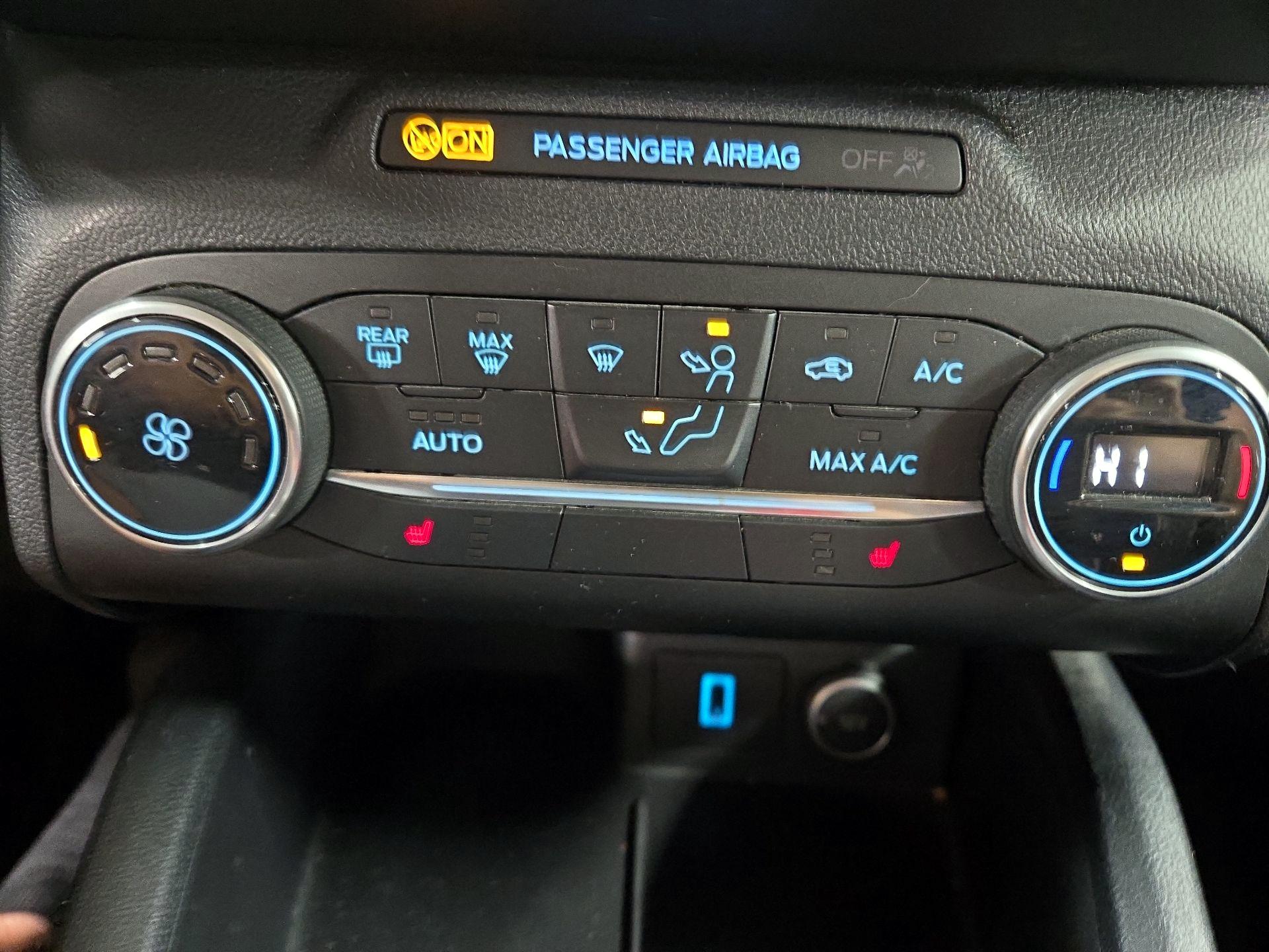 Thumbnail: 2020 Ford Escape - 16