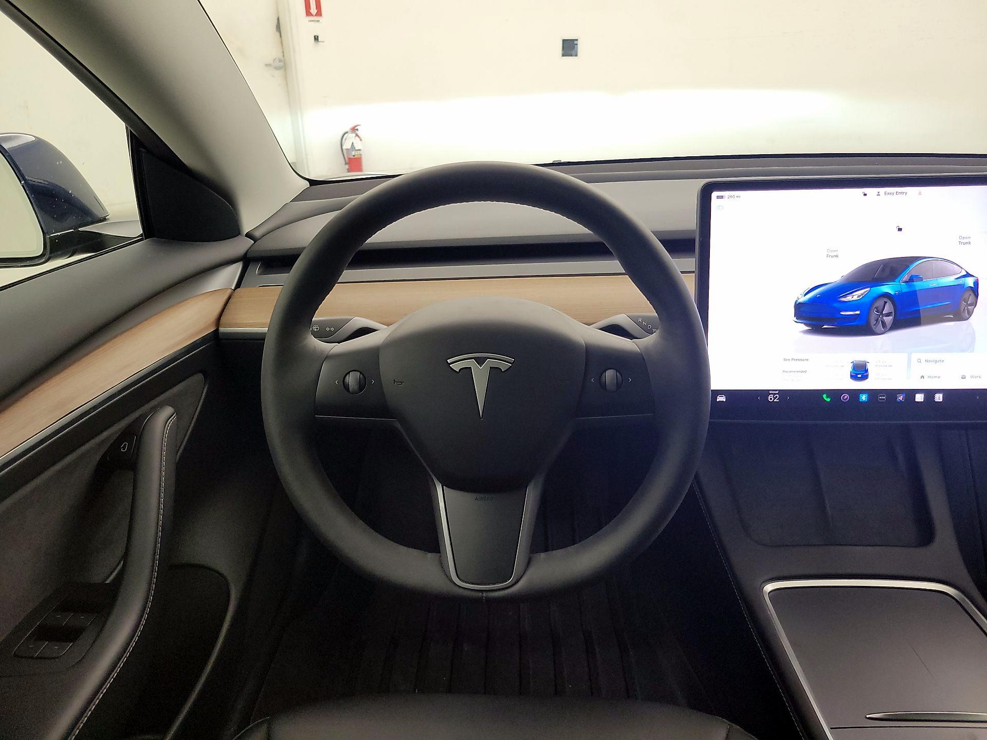 Thumbnail: 2022 Tesla Model 3 - 10