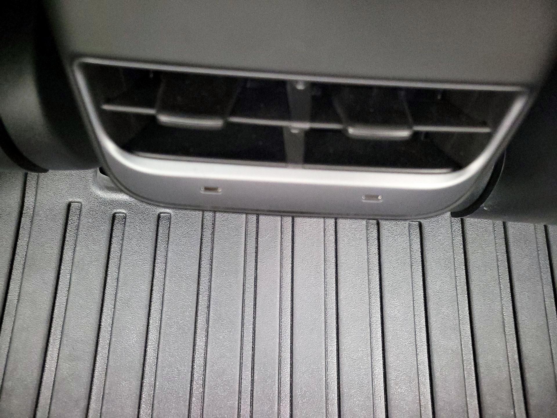 Thumbnail: 2022 Tesla Model 3 - 18