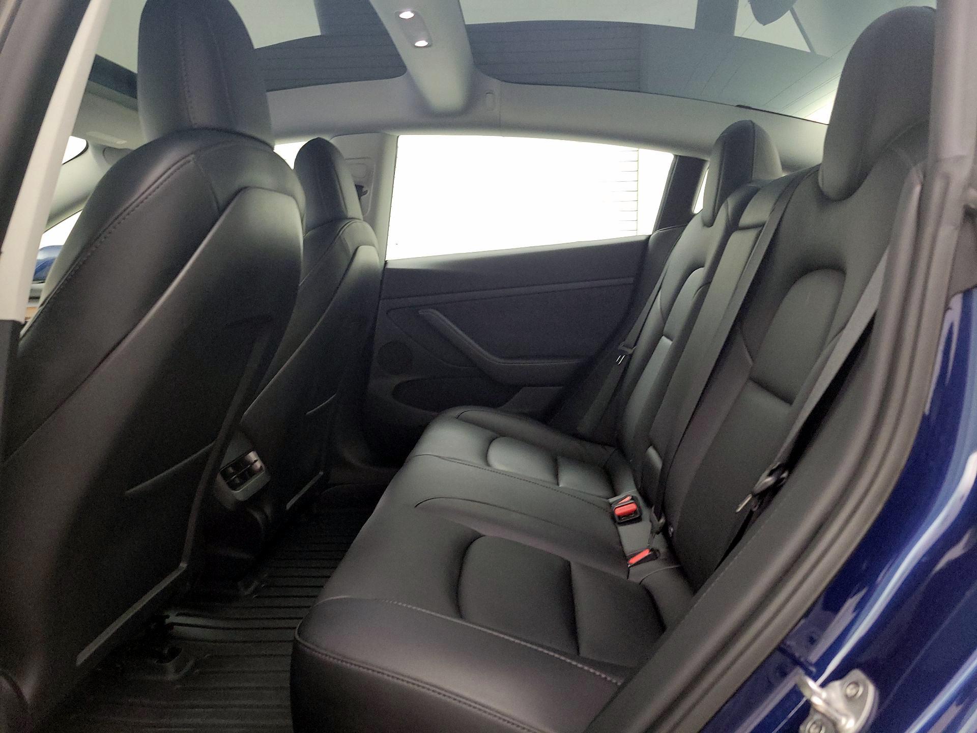 Thumbnail: 2022 Tesla Model 3 - 20