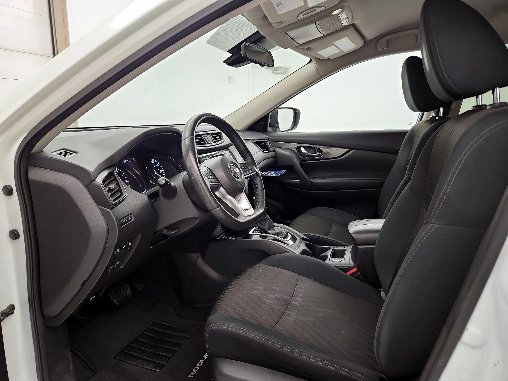 Thumbnail: 2019 Nissan Rogue - 11