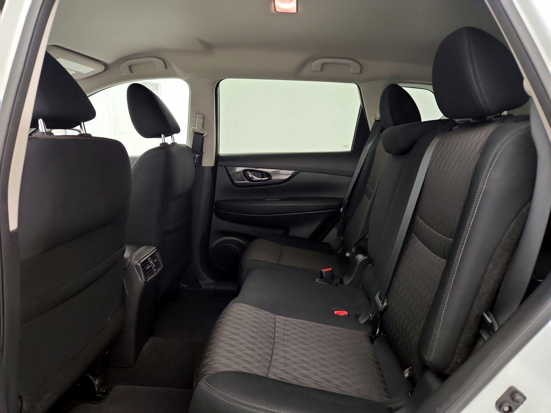 Thumbnail: 2019 Nissan Rogue - 20