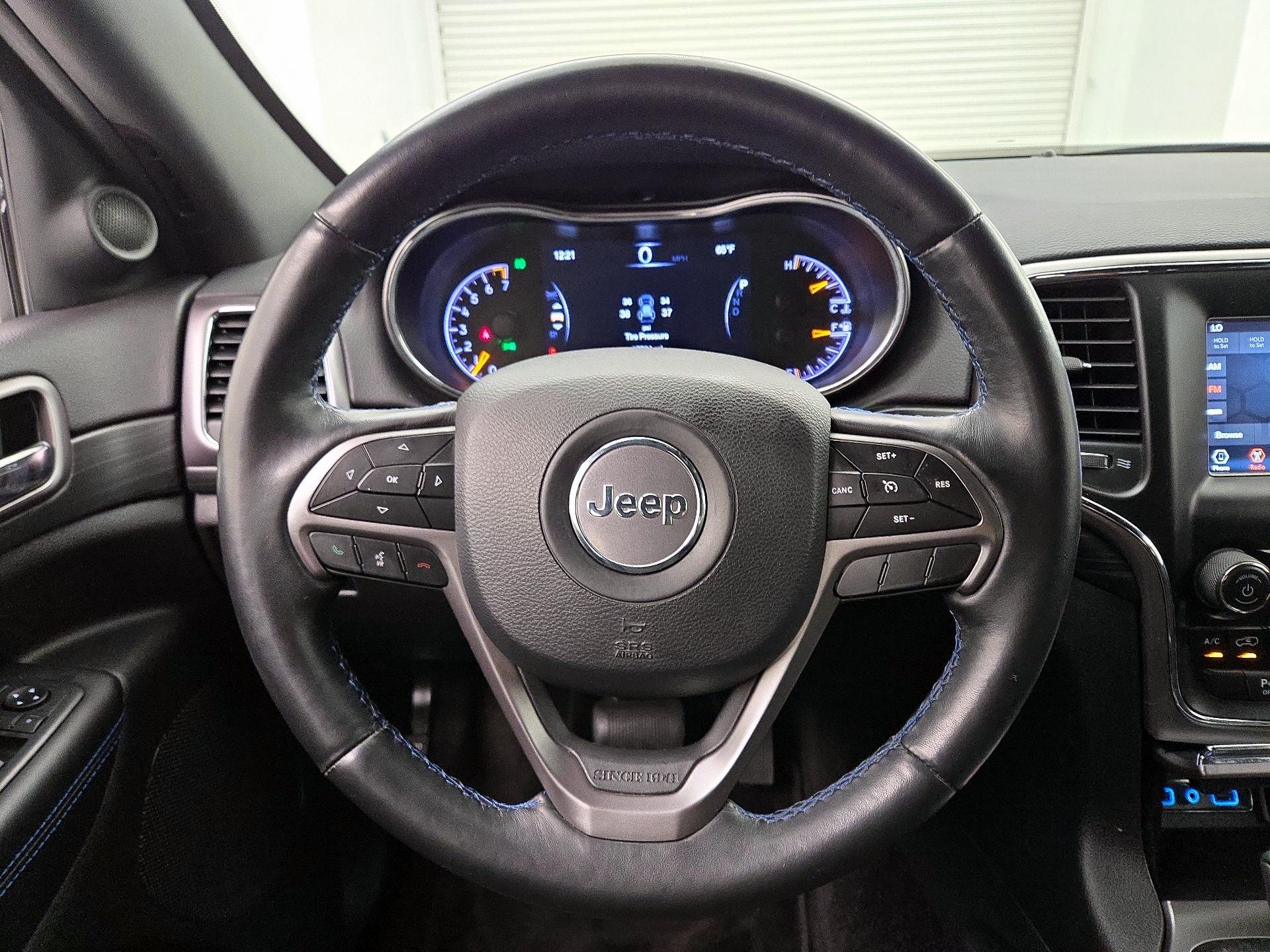 Thumbnail: 2019 Jeep Grand Cherokee - 10