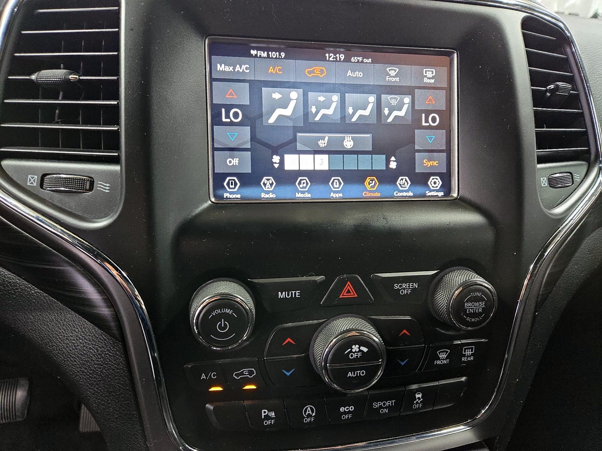 Thumbnail: 2019 Jeep Grand Cherokee - 15