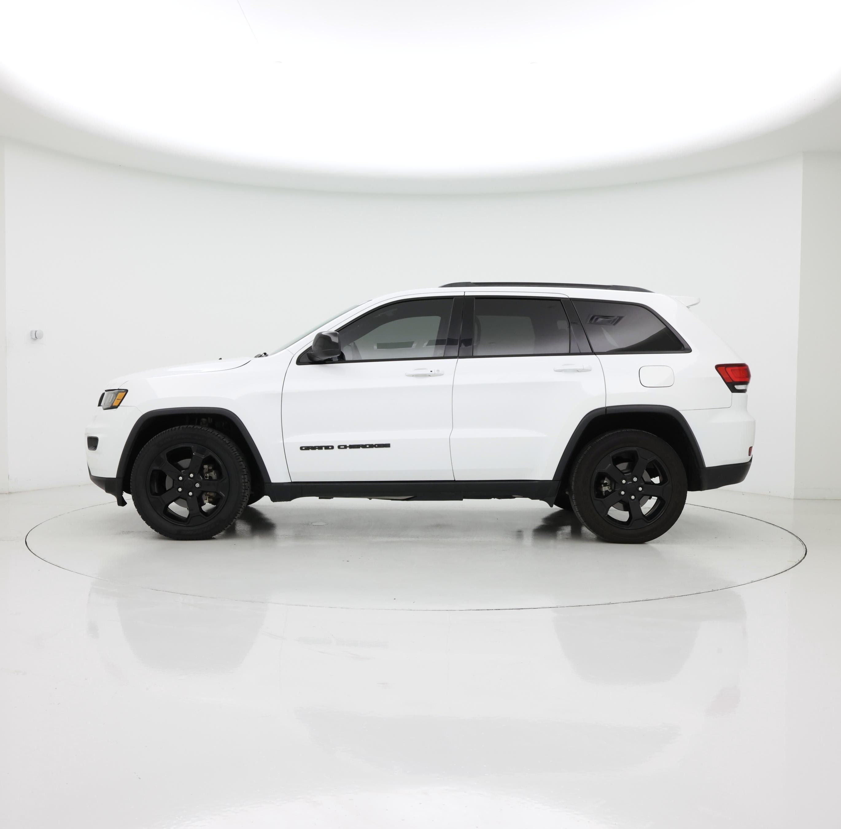 Thumbnail: 2019 Jeep Grand Cherokee - 3