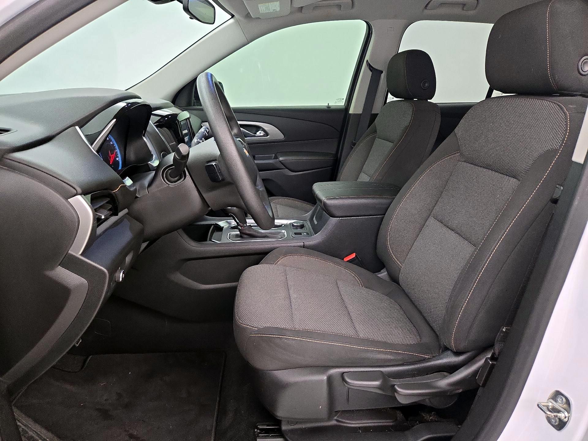 Thumbnail: 2019 Chevrolet Traverse - 11