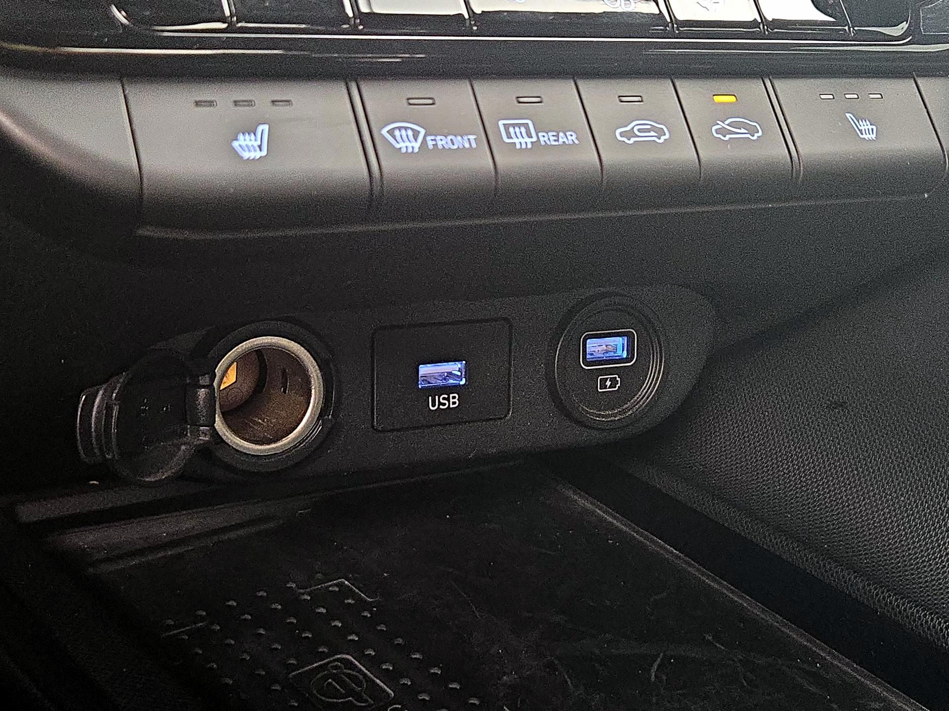 Thumbnail: 2022 Hyundai Elantra - 19