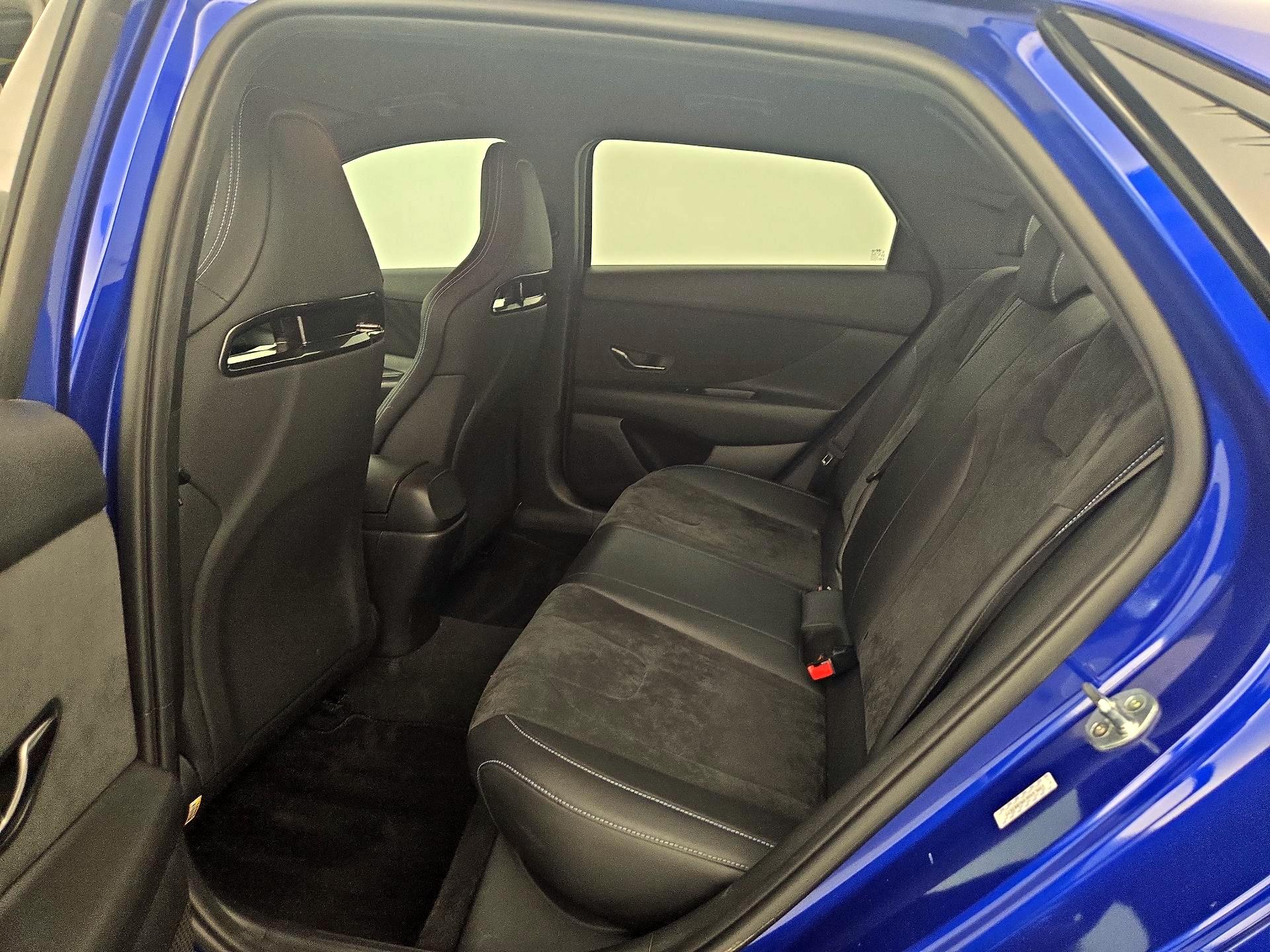 Thumbnail: 2022 Hyundai Elantra - 20