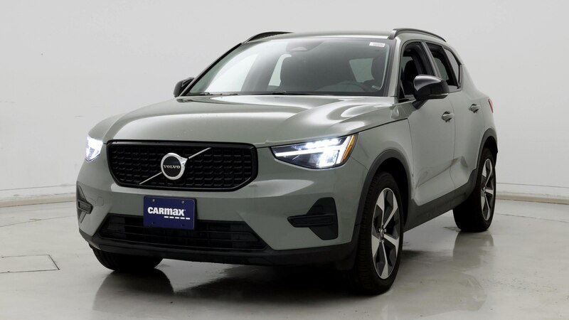 2024 Volvo XC40 B5 Core 4