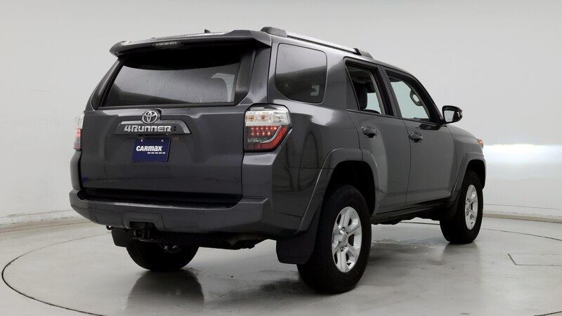 2022 Toyota 4Runner SR5 8