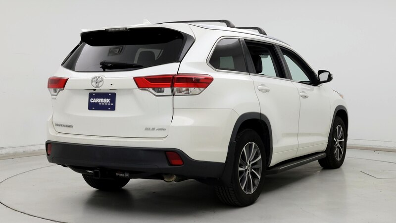 2018 Toyota Highlander XLE 8