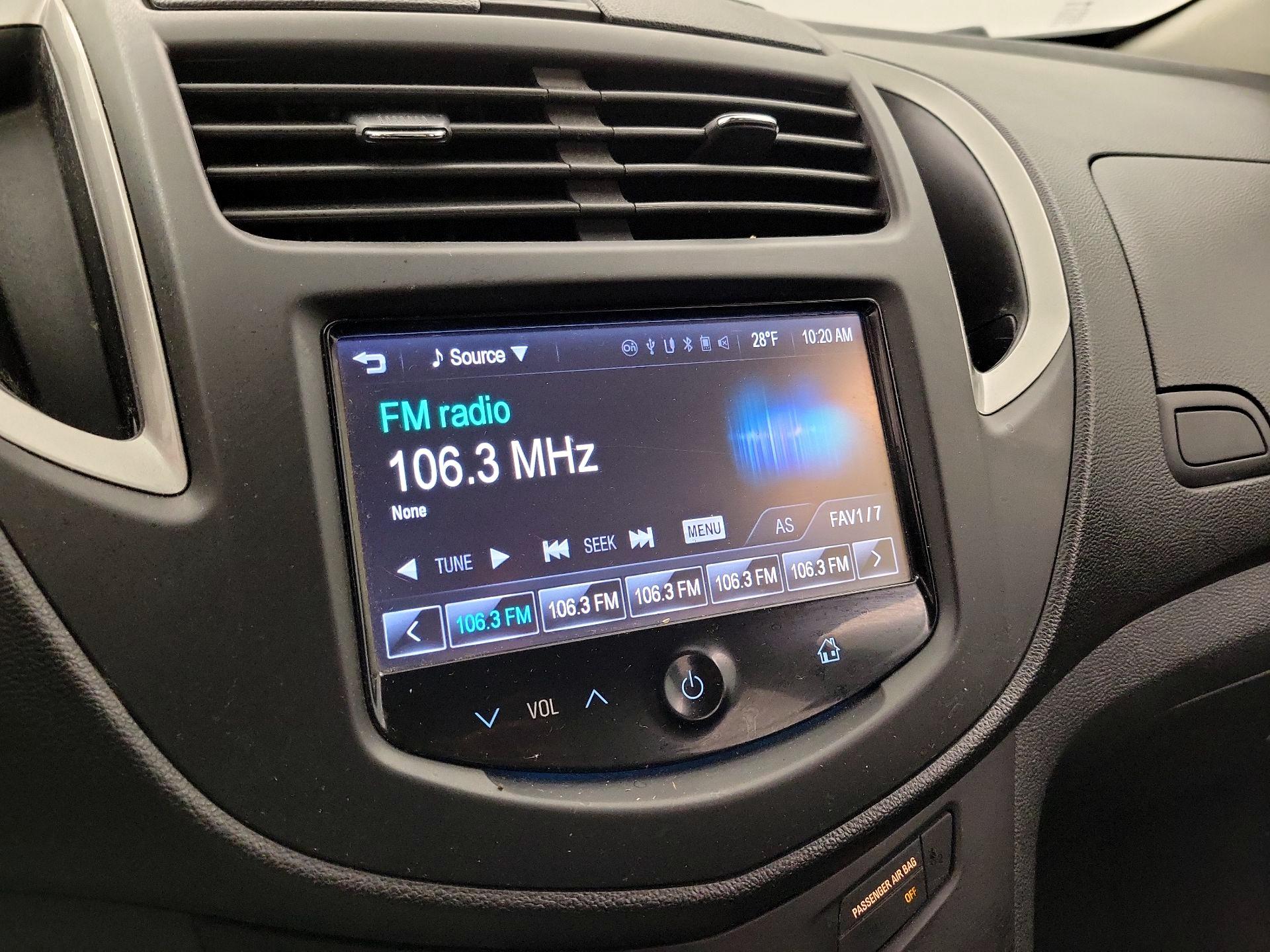Thumbnail: 2016 Chevrolet Trax - 15