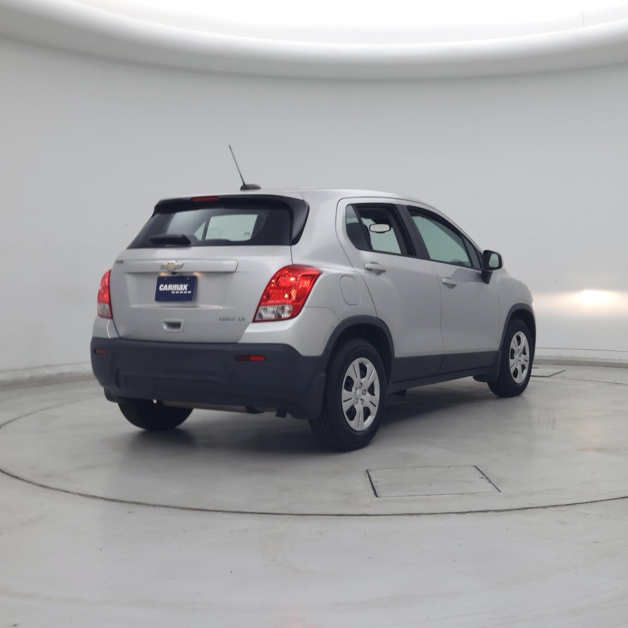 Thumbnail: 2016 Chevrolet Trax - 8