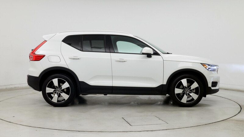 2019 Volvo XC40 T5 Momentum 7