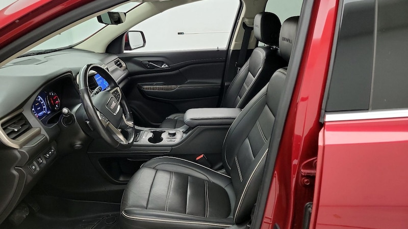 2022 GMC Acadia Denali 11