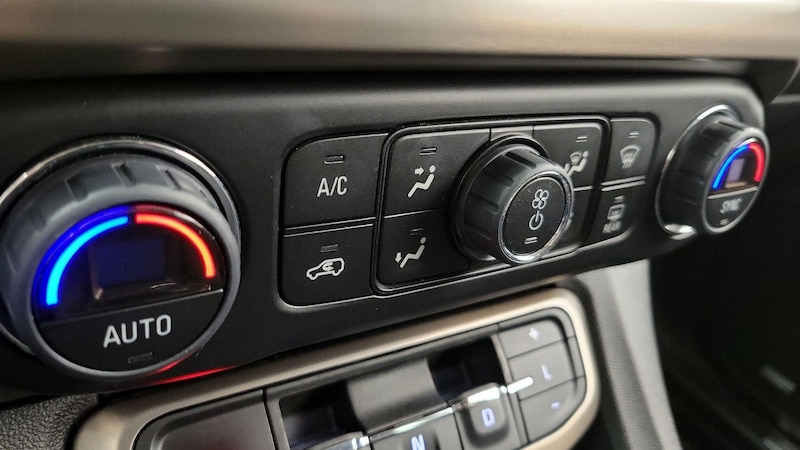 2022 GMC Acadia Denali 17