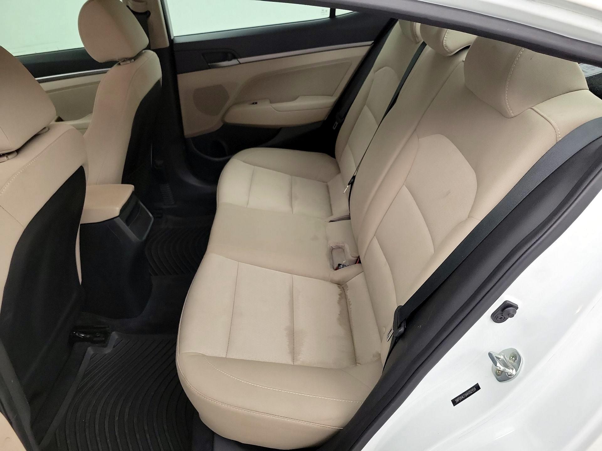 Thumbnail: 2017 Hyundai Elantra - 18