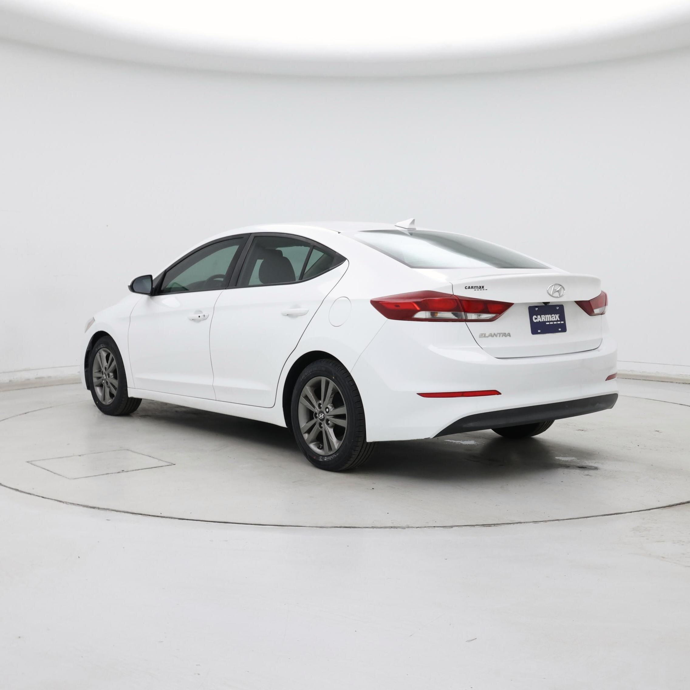 Thumbnail: 2017 Hyundai Elantra - 2