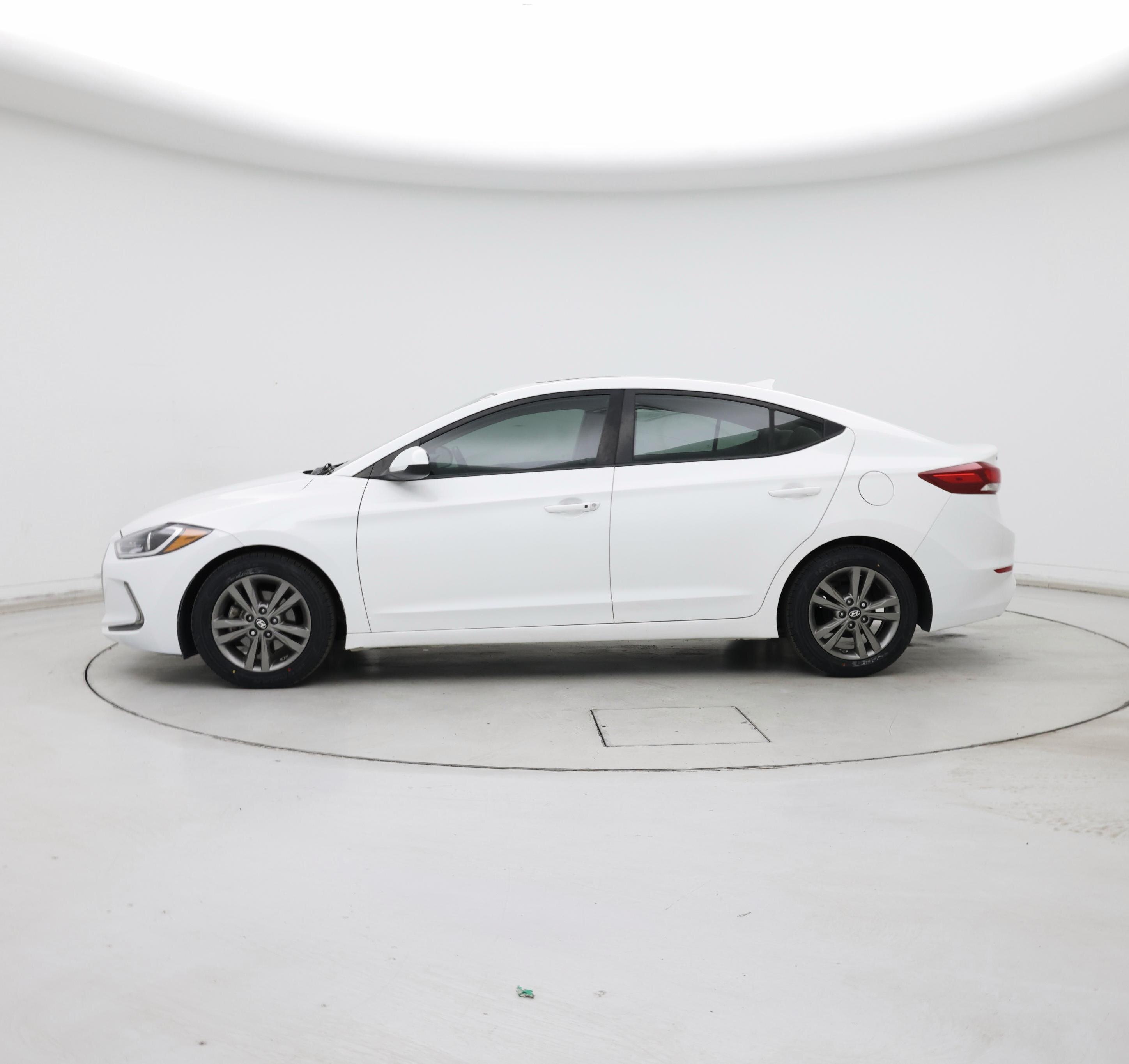 Thumbnail: 2017 Hyundai Elantra - 3