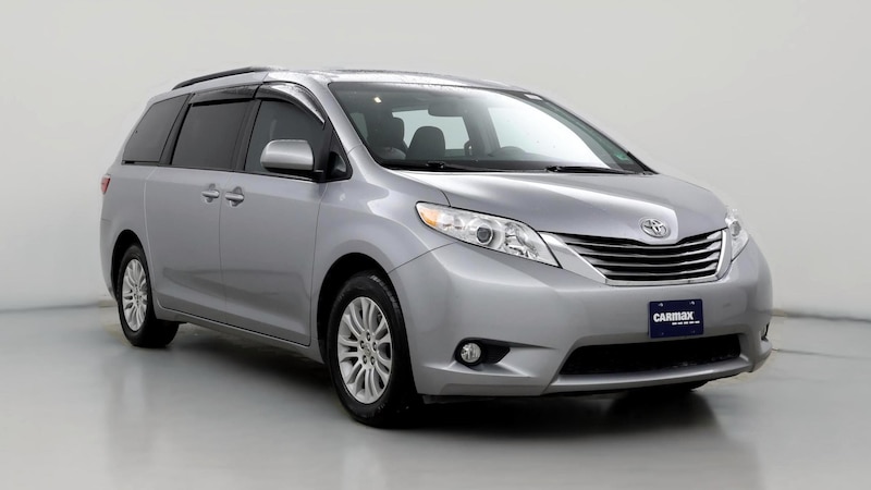 2015 Toyota Sienna XLE Premium Hero Image