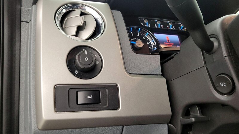 2013 Ford F-150 Lariat 13