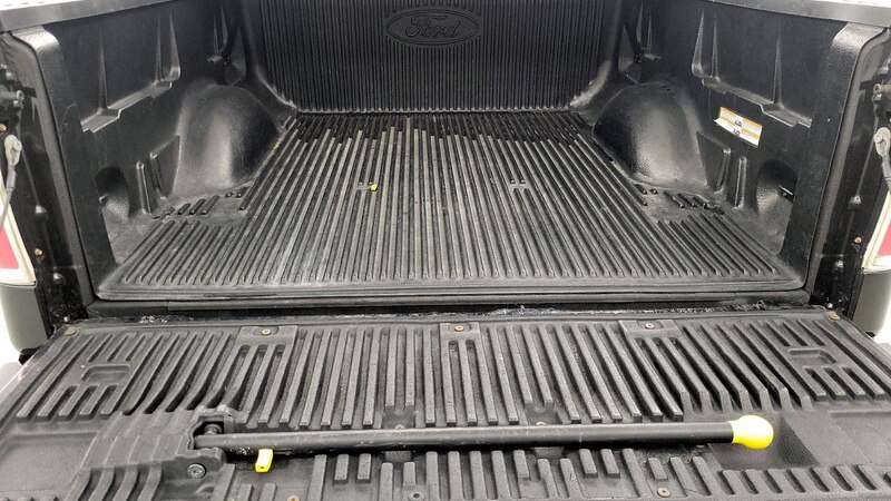 2013 Ford F-150 Lariat 22