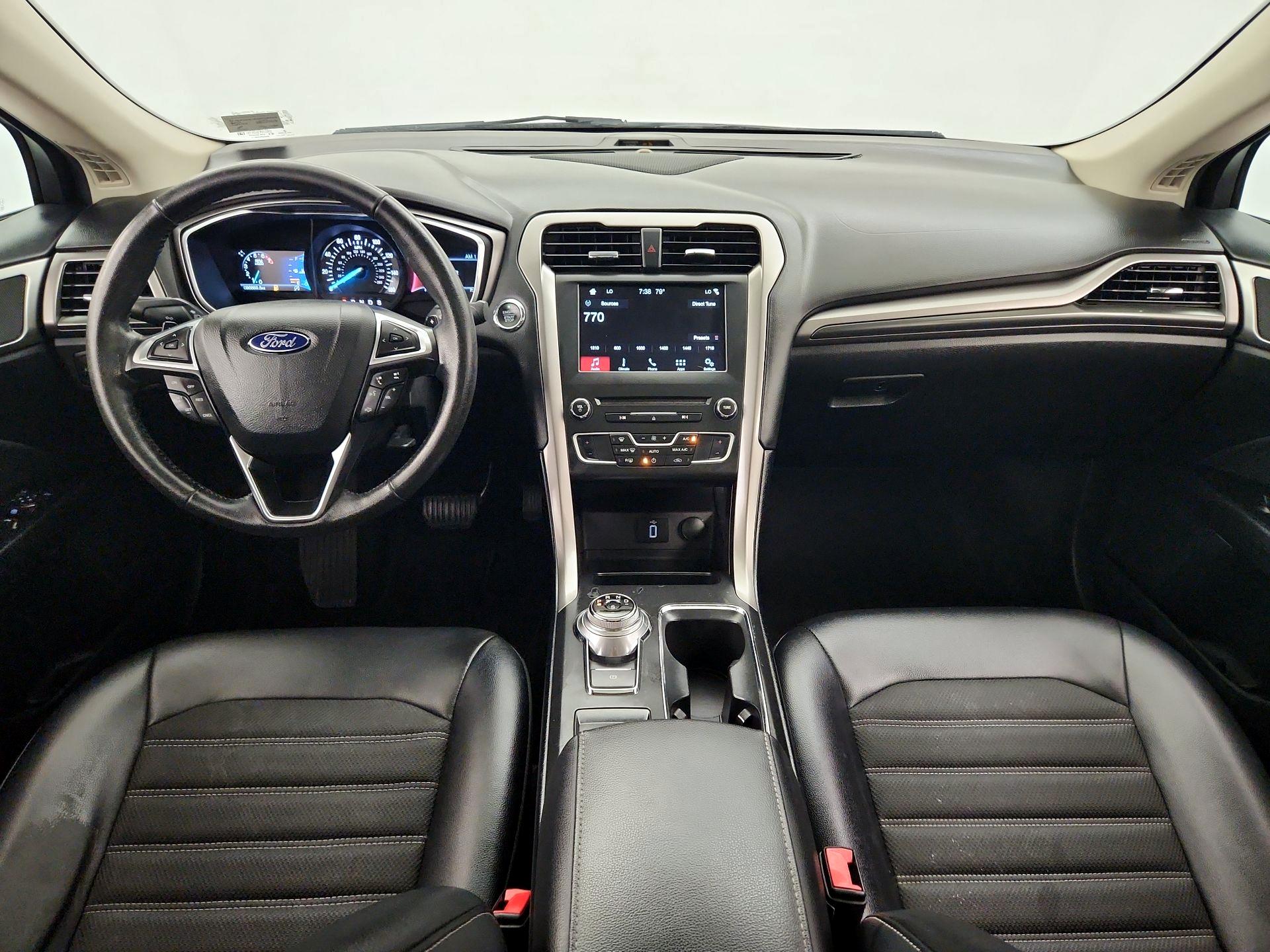 Thumbnail: 2017 Ford Fusion - 9