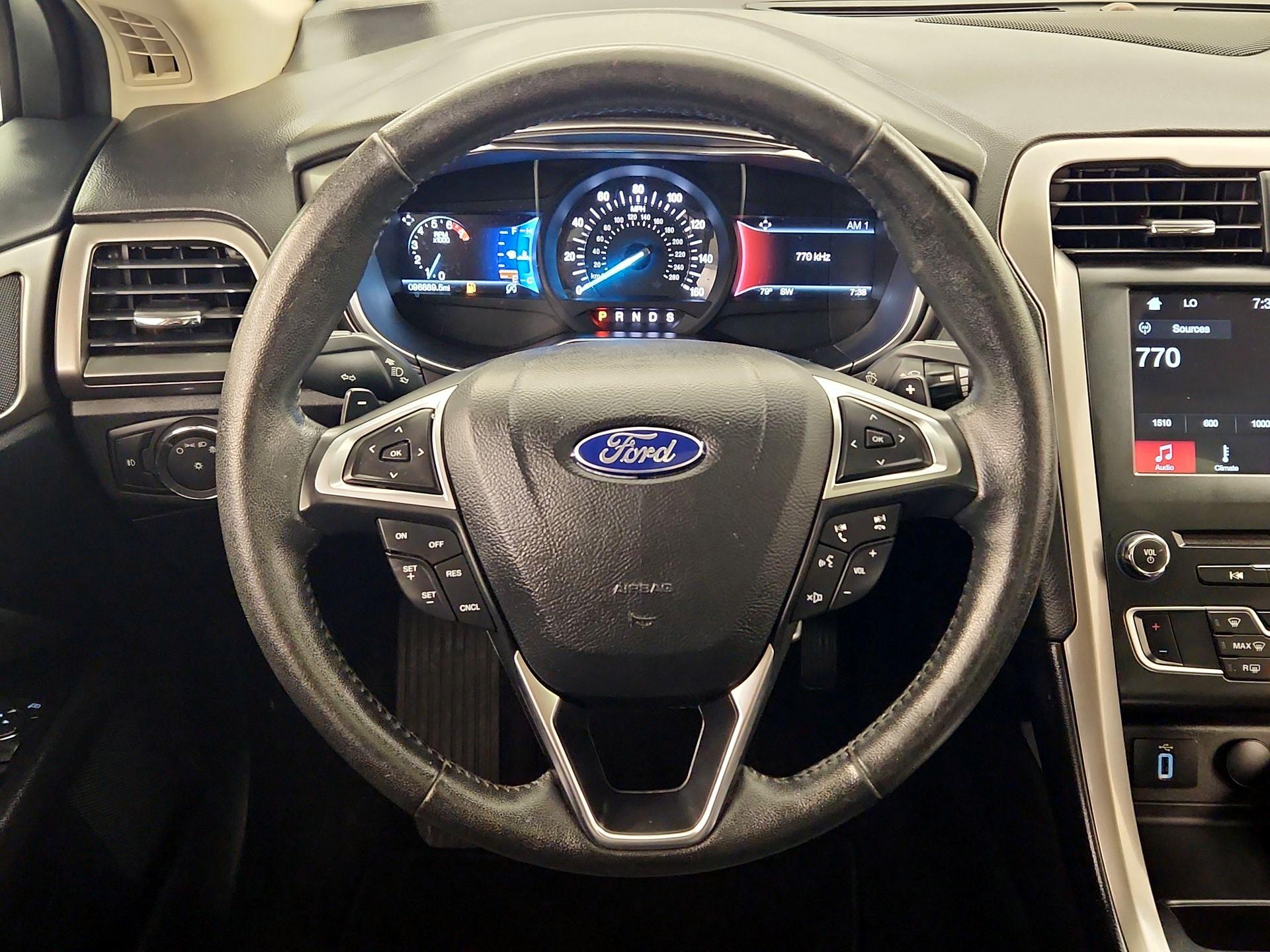 Thumbnail: 2017 Ford Fusion - 10