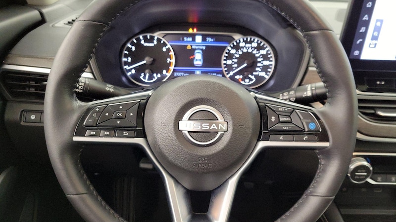 2023 Nissan Altima SL 10