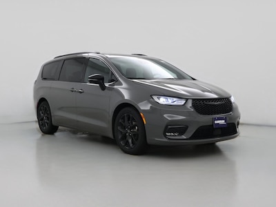 2023 Chrysler Pacifica Limited -
                Fredericksburg, VA