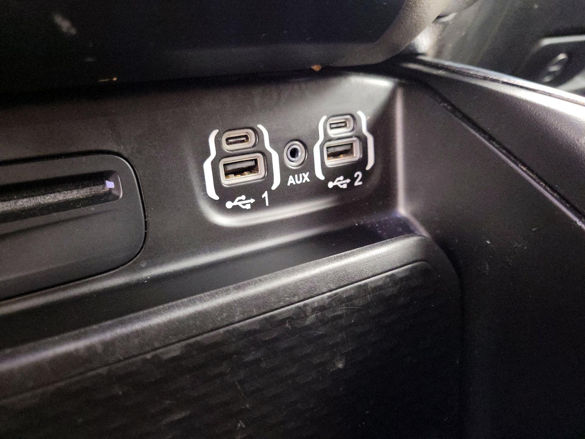 Thumbnail: 2019 RAM 1500 - 19