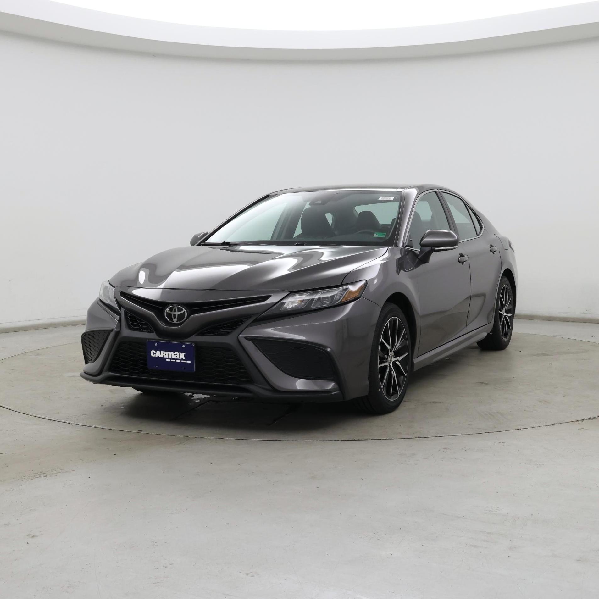 Thumbnail: 2023 Toyota Camry - 4