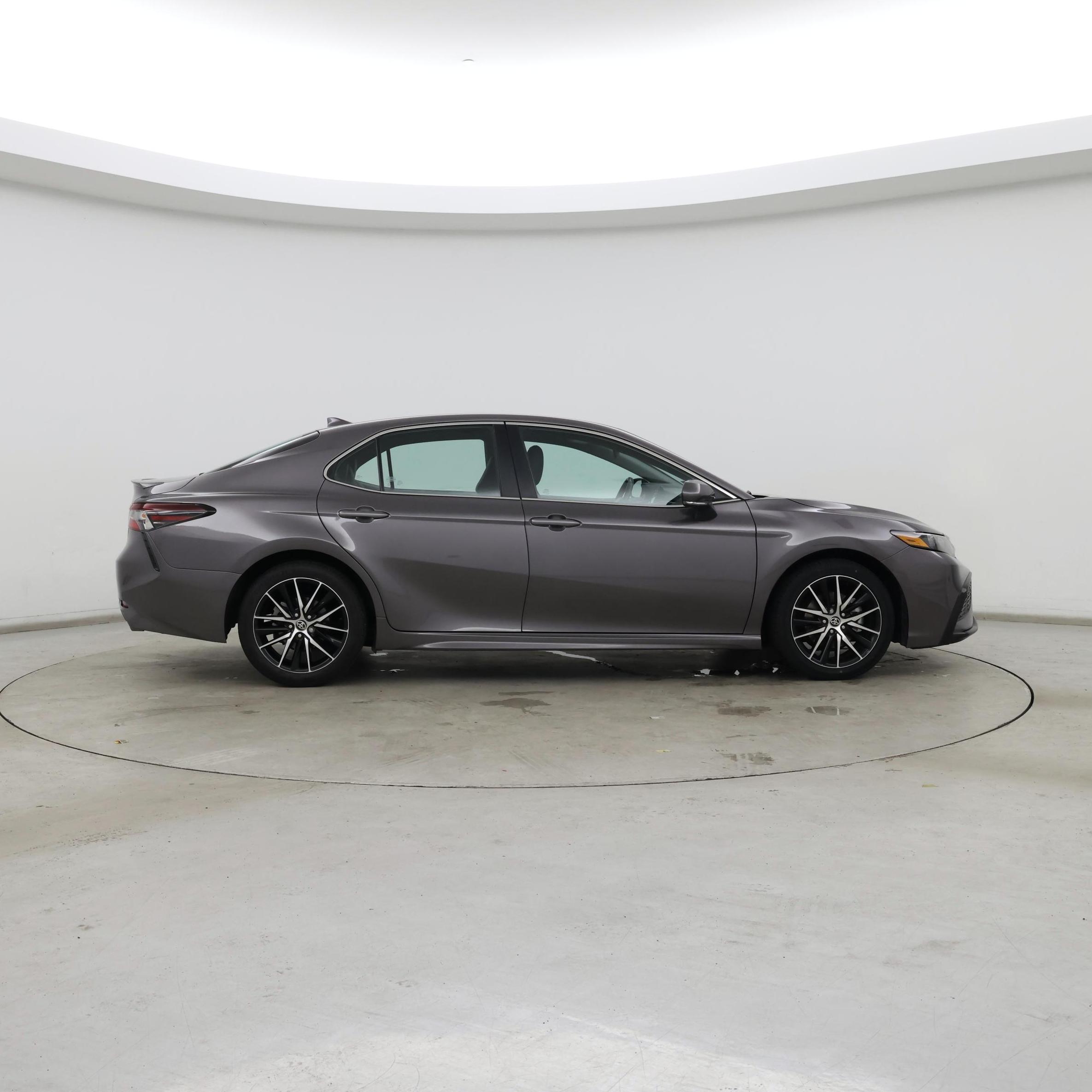 Thumbnail: 2023 Toyota Camry - 7