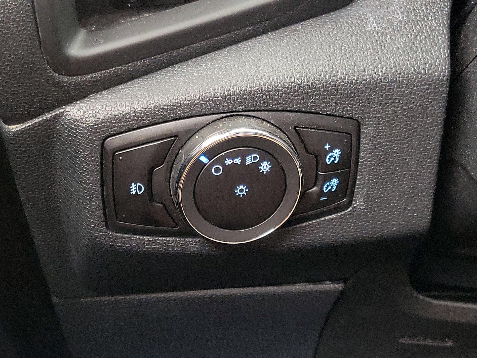 Thumbnail: 2019 Ford EcoSport - 13
