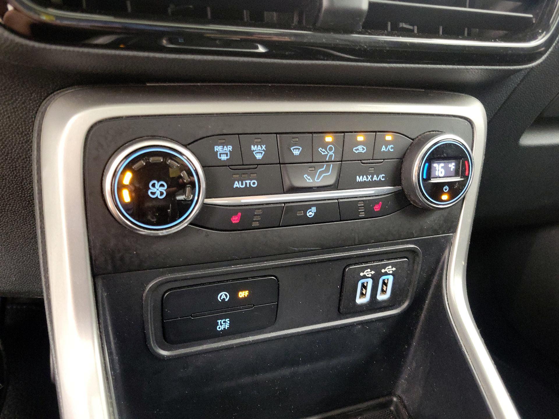 Thumbnail: 2019 Ford EcoSport - 17