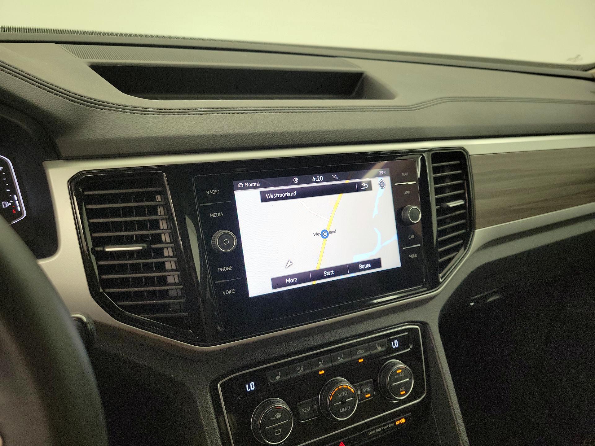 Thumbnail: 2021 Volkswagen Atlas - 14