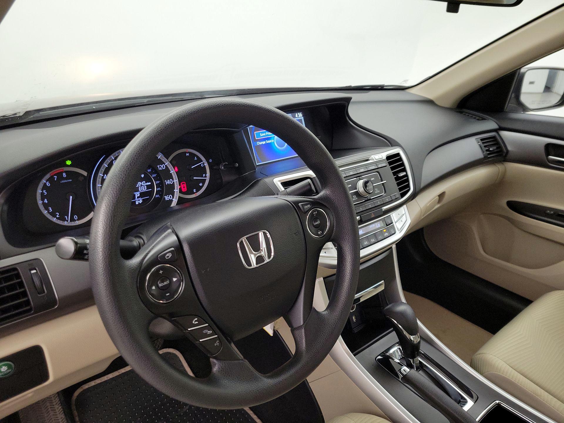 Thumbnail: 2015 Honda Accord - 9