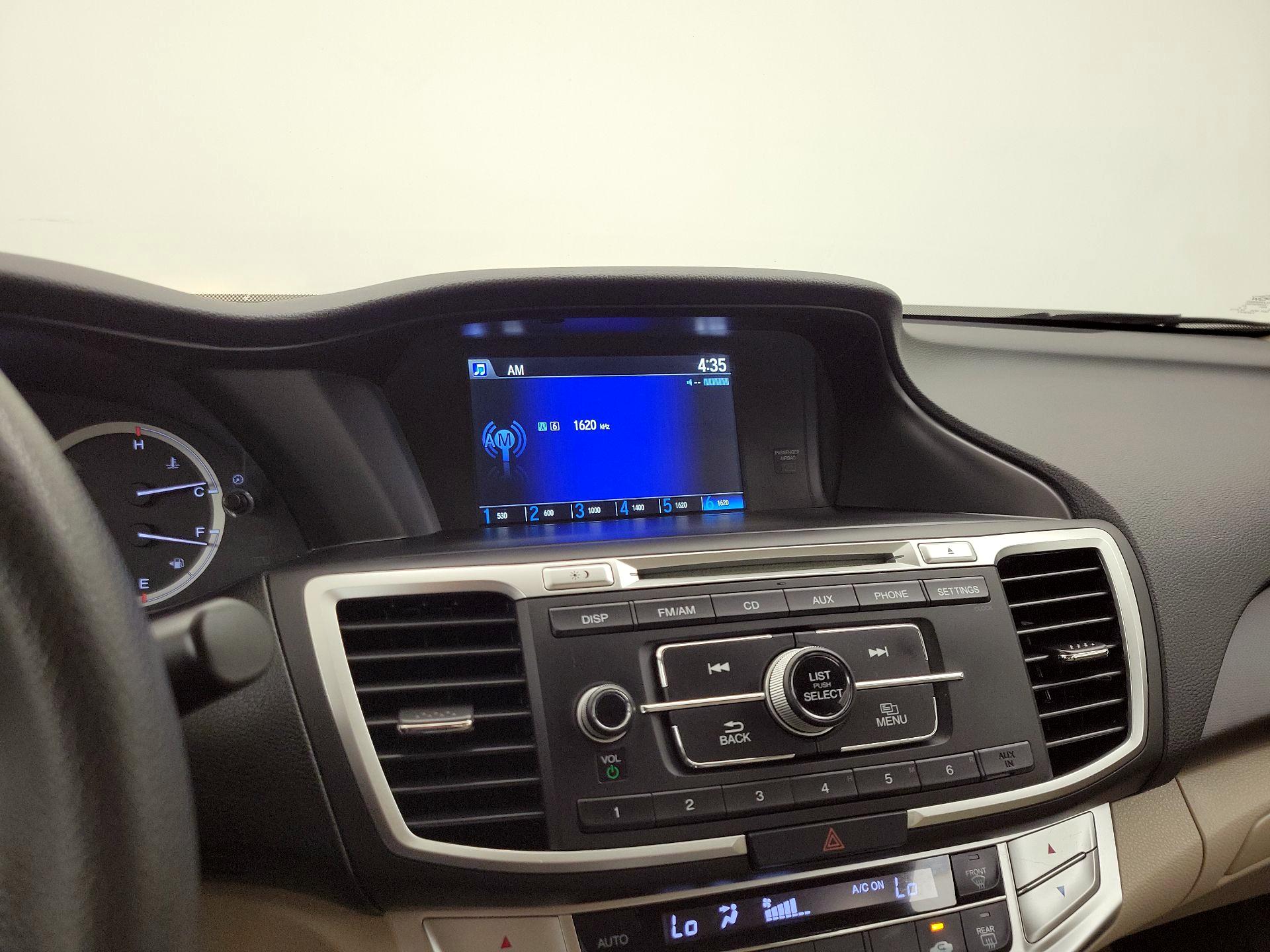 Thumbnail: 2015 Honda Accord - 15