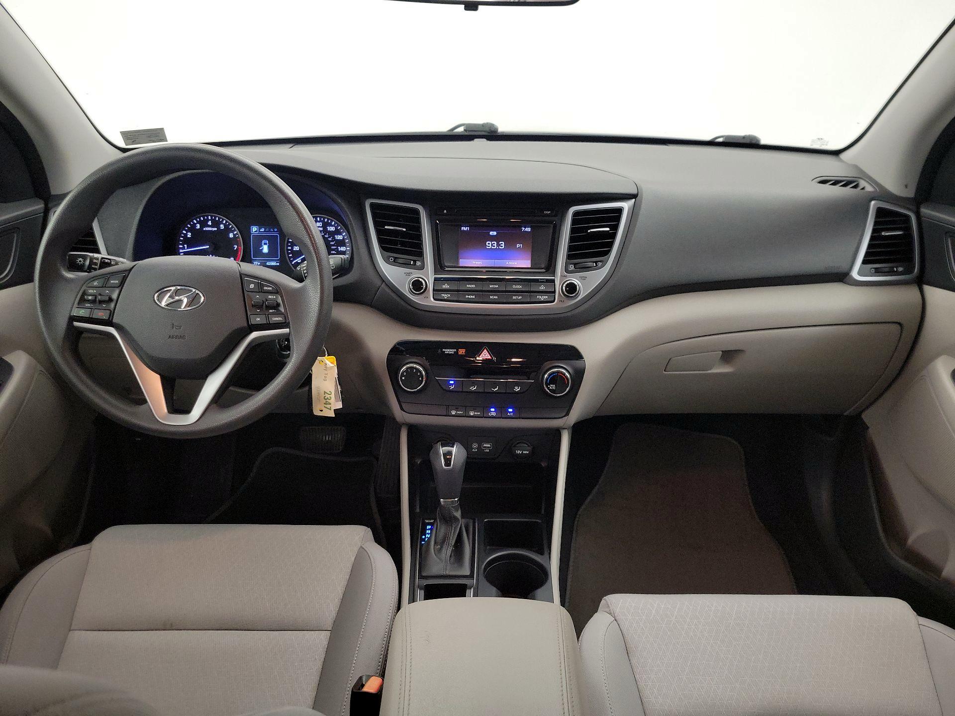 Thumbnail: 2017 Hyundai Tucson - 9