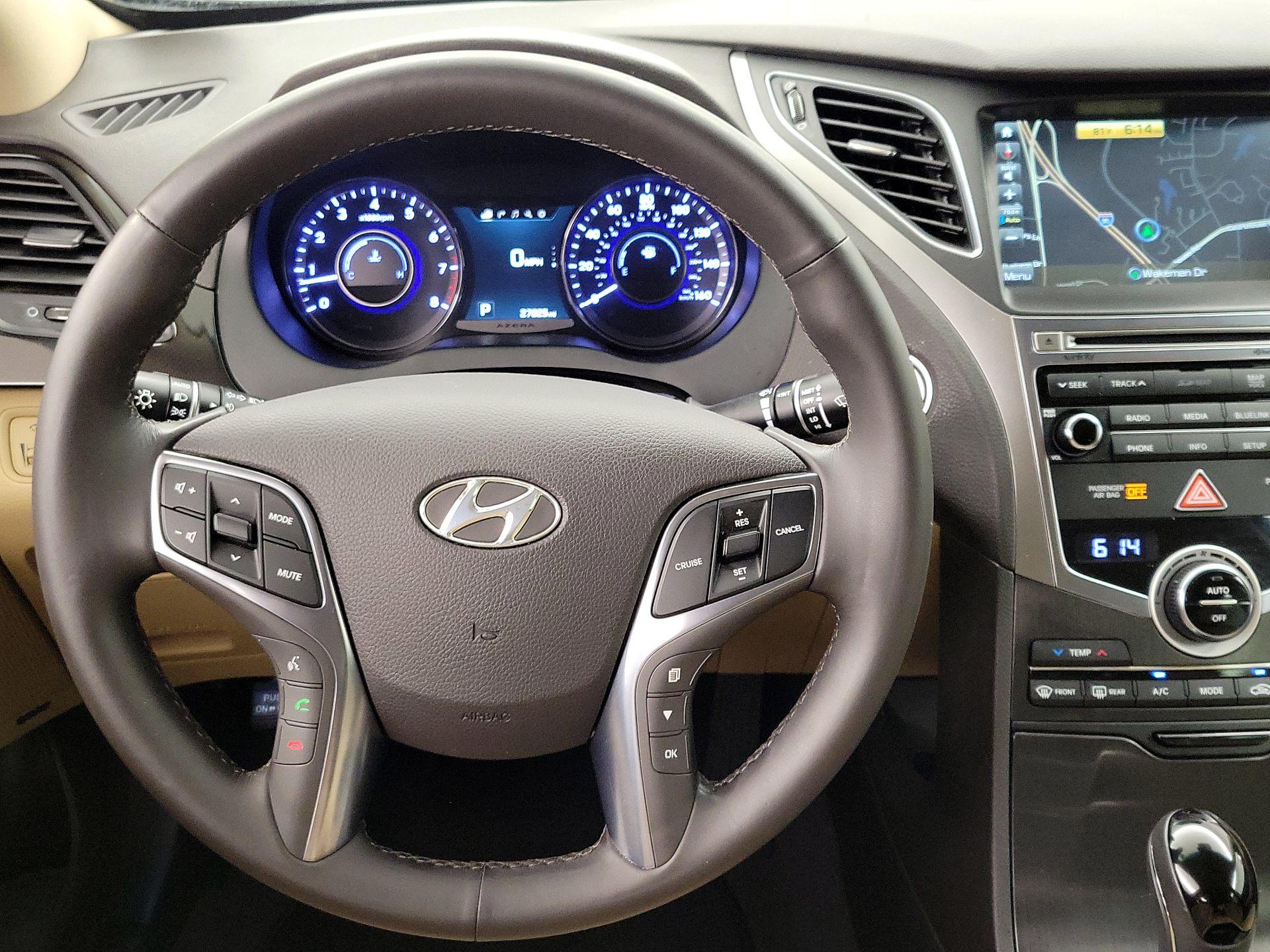 Thumbnail: 2016 Hyundai Azera - 10