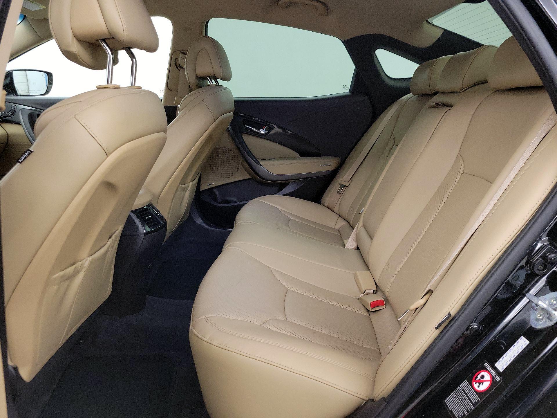 Thumbnail: 2016 Hyundai Azera - 20