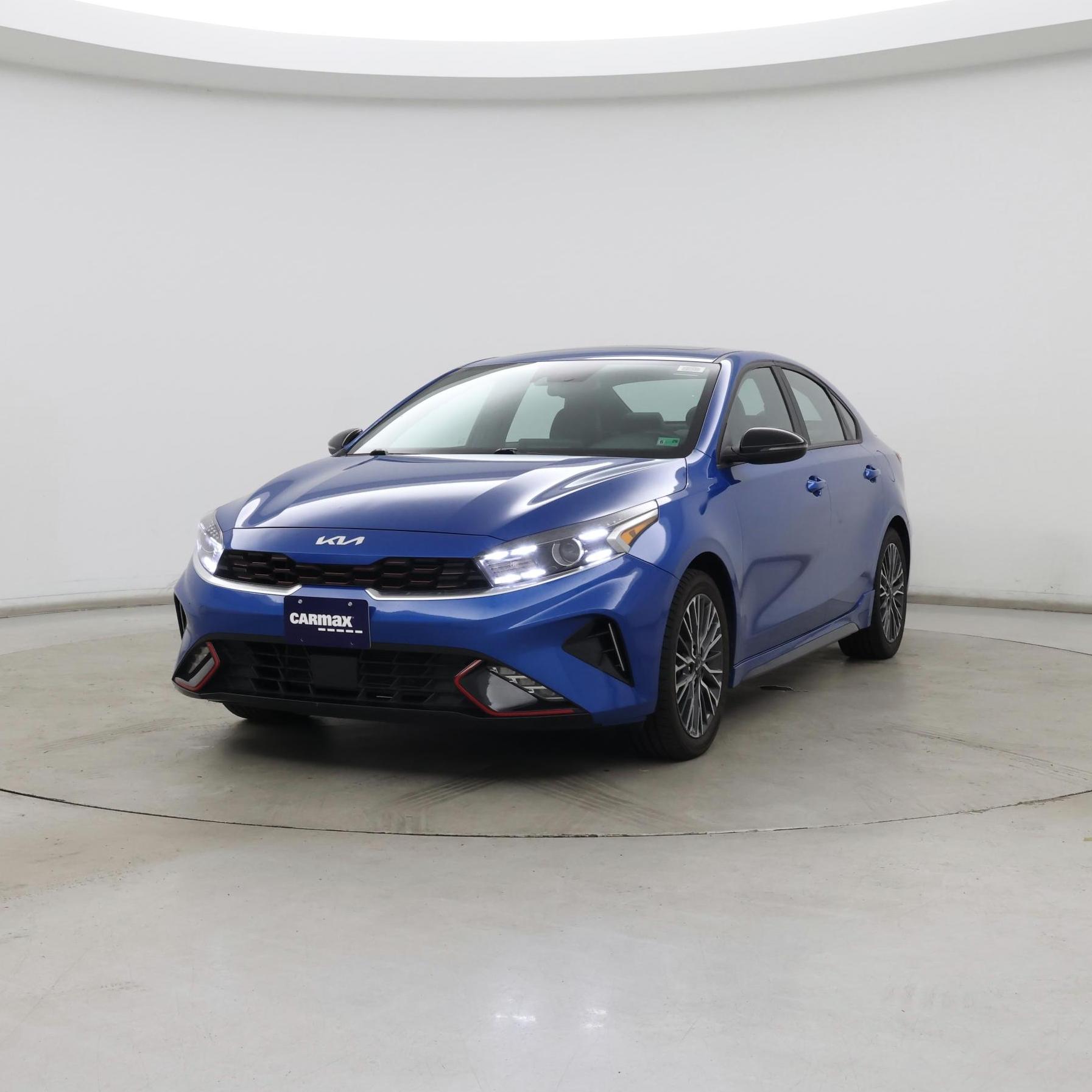 Thumbnail: 2023 Kia Forte - 4