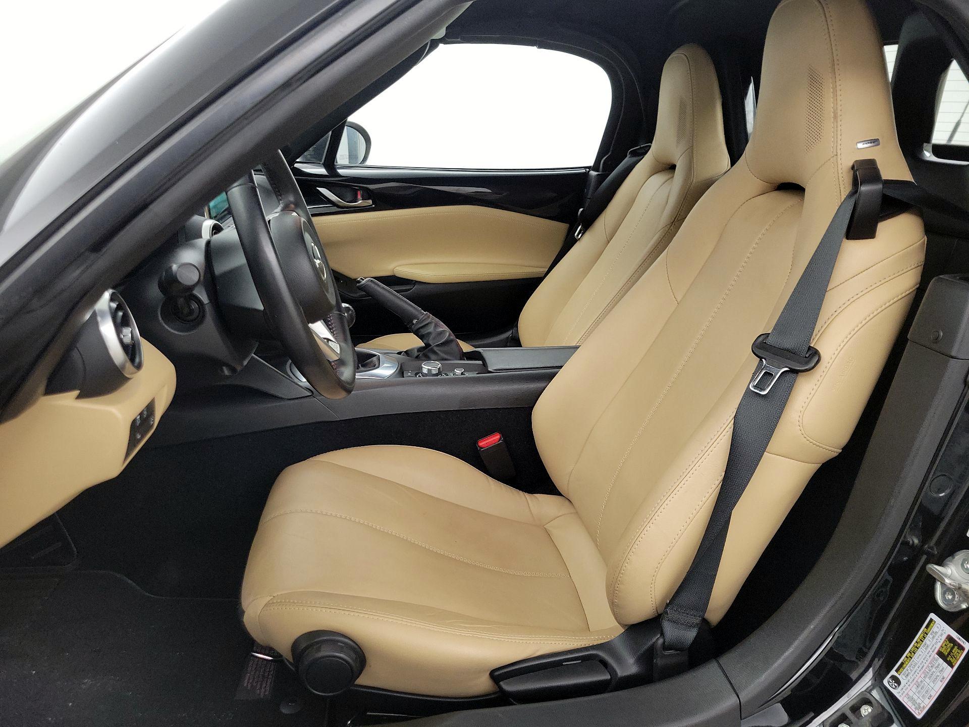 Thumbnail: 2016 Mazda MX-5 Miata - 11