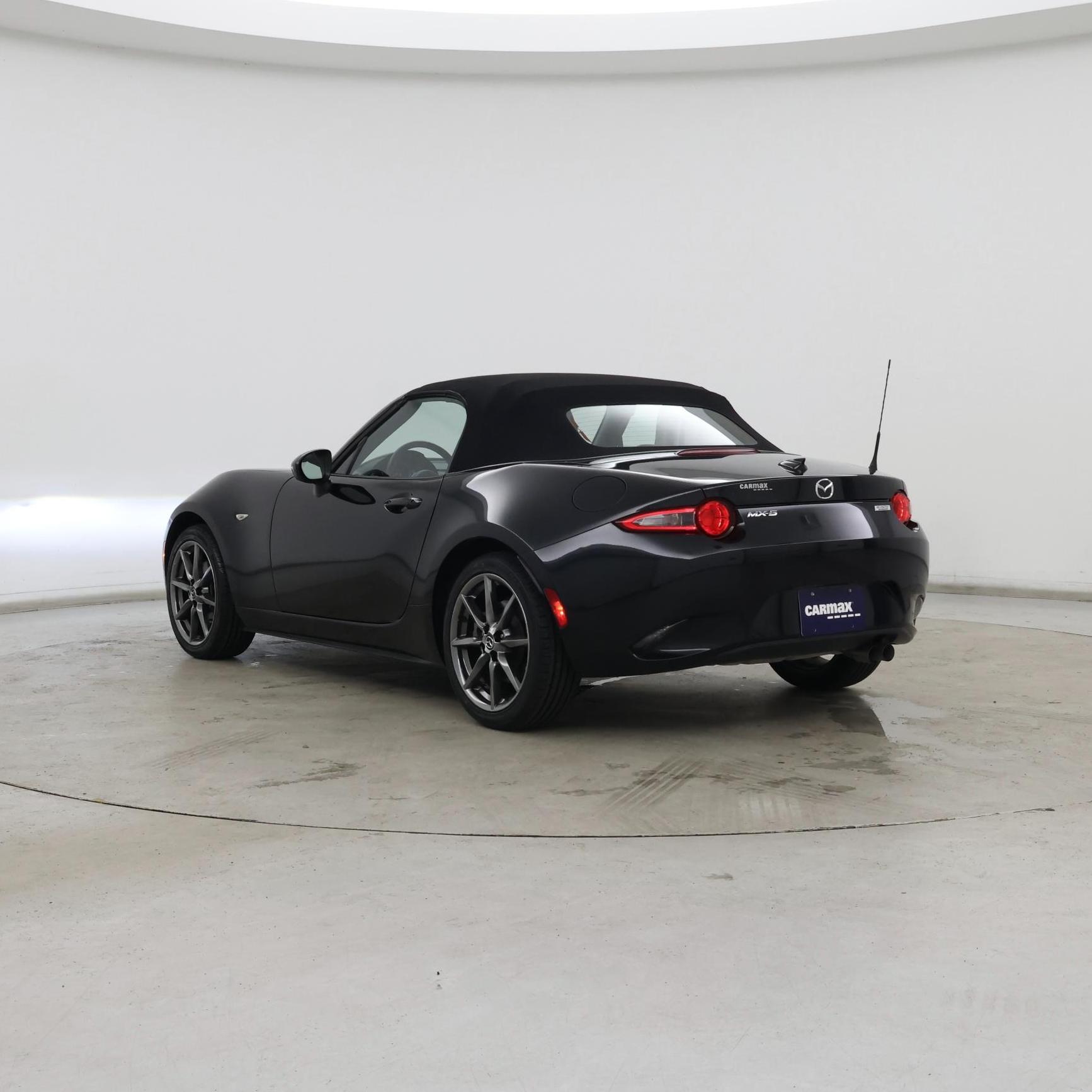 Thumbnail: 2016 Mazda MX-5 Miata - 2