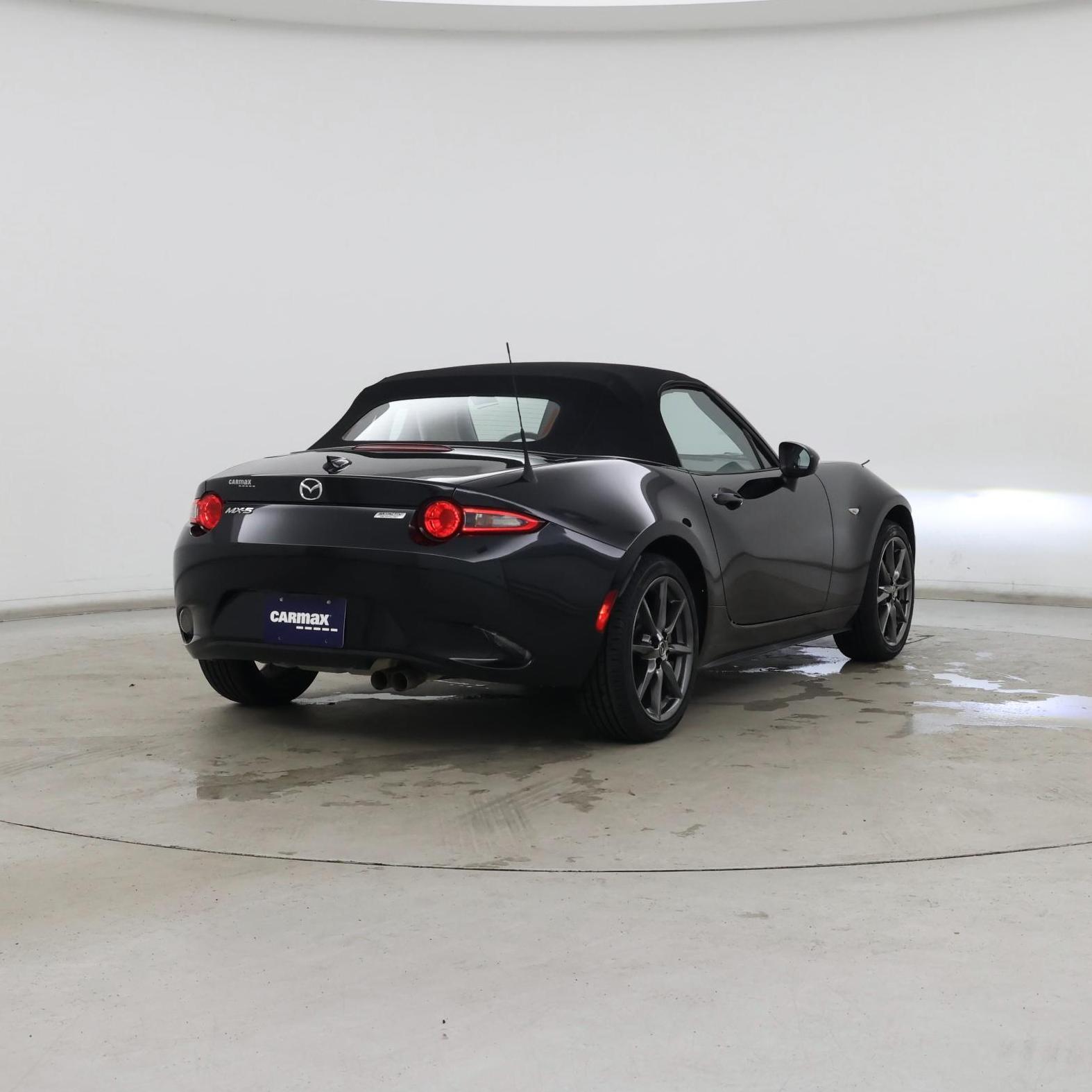 Thumbnail: 2016 Mazda MX-5 Miata - 8