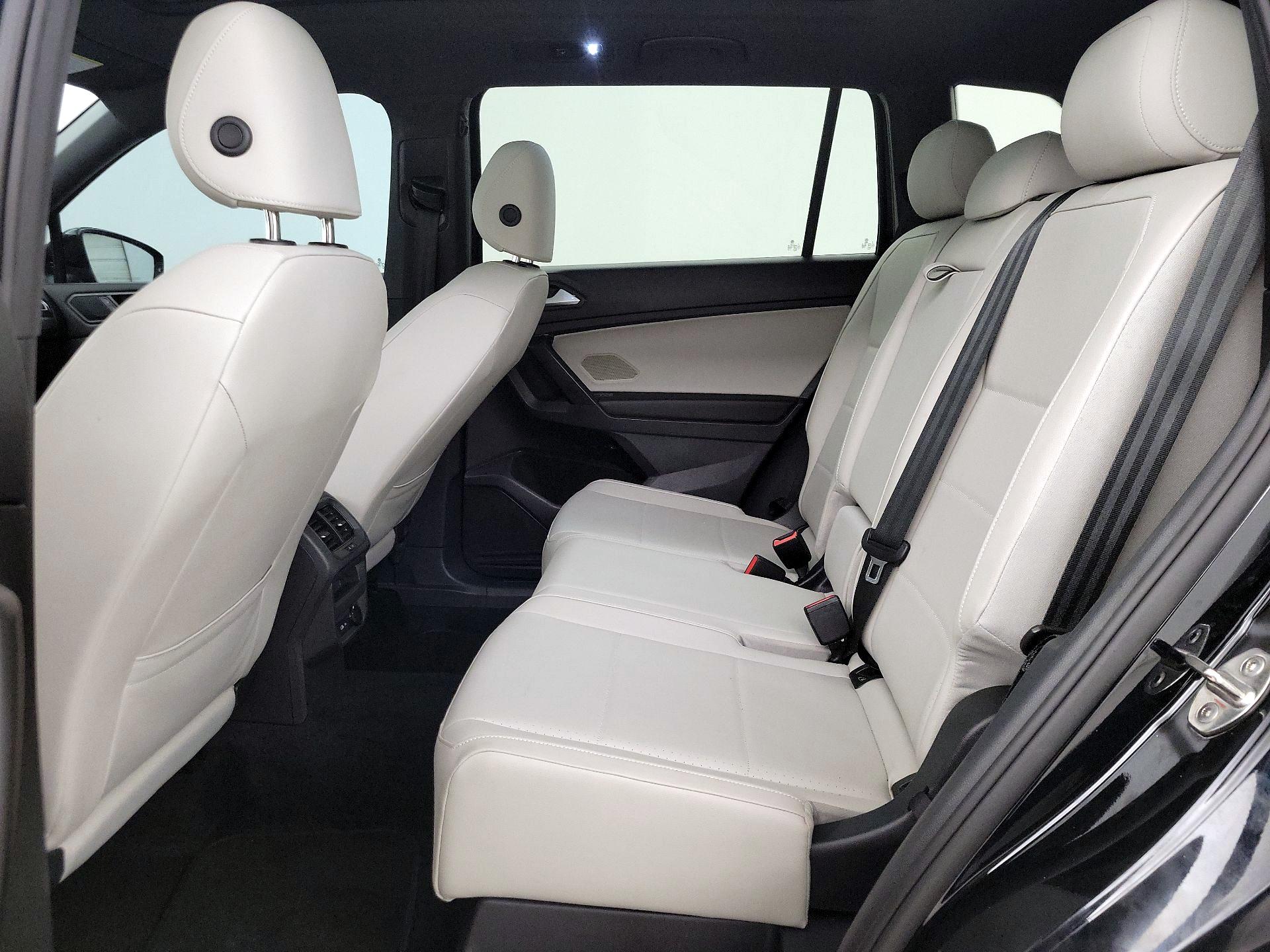 Thumbnail: 2021 Volkswagen Tiguan - 20