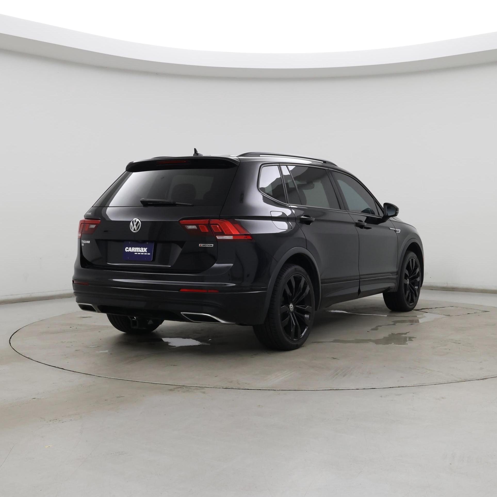 Thumbnail: 2021 Volkswagen Tiguan - 8