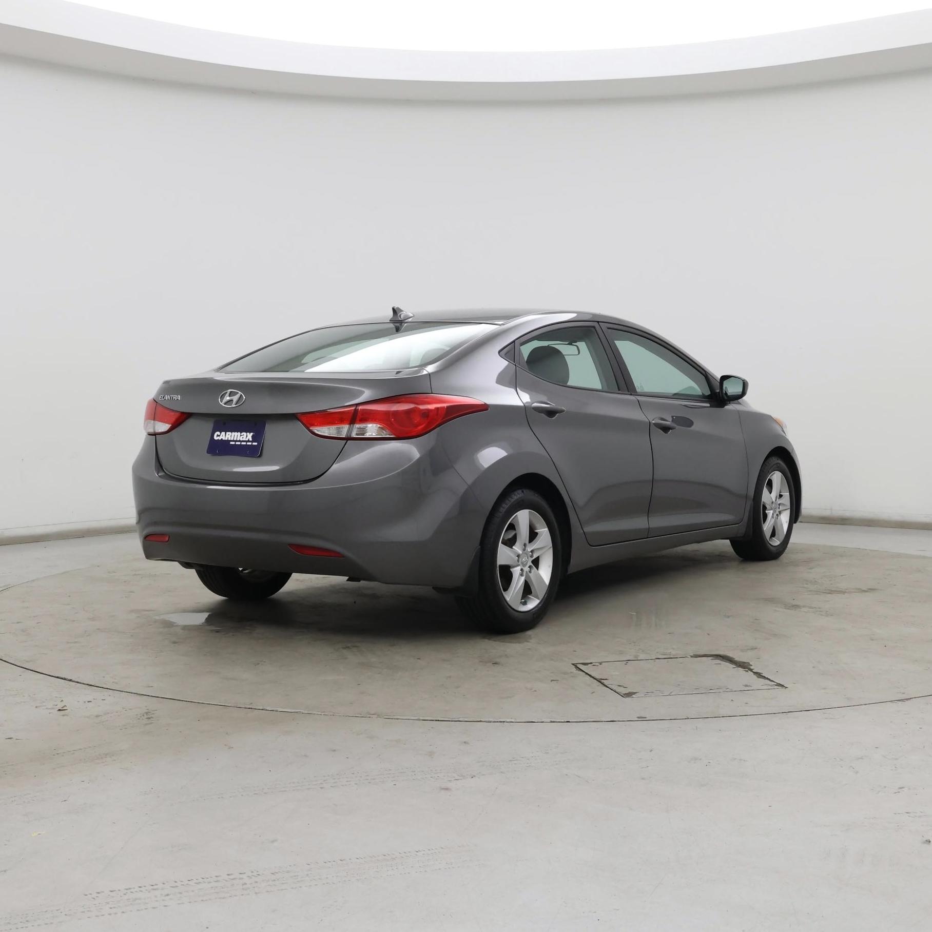 Thumbnail: 2013 Hyundai Elantra - 8