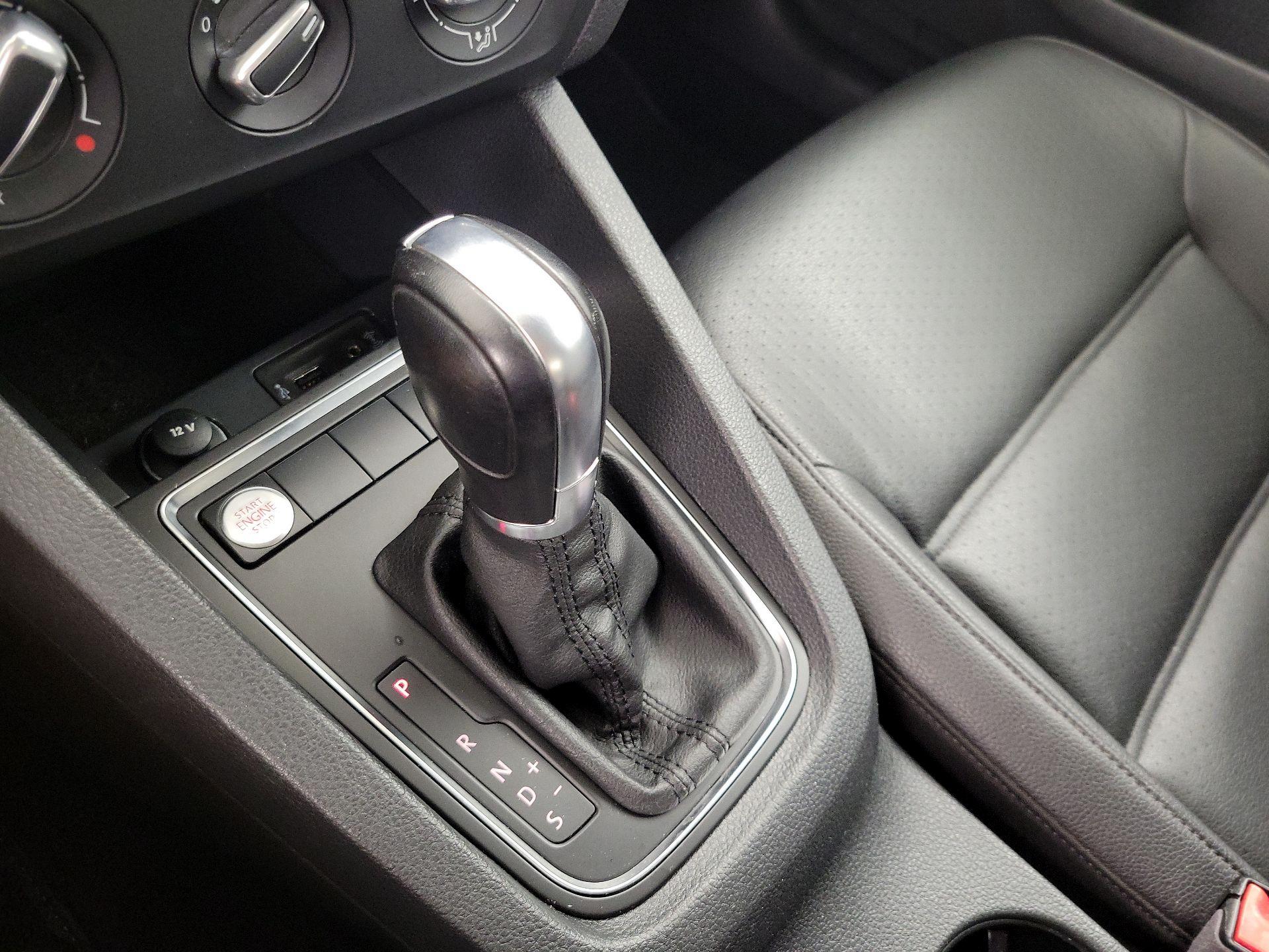 Thumbnail: 2016 Volkswagen Jetta - 17