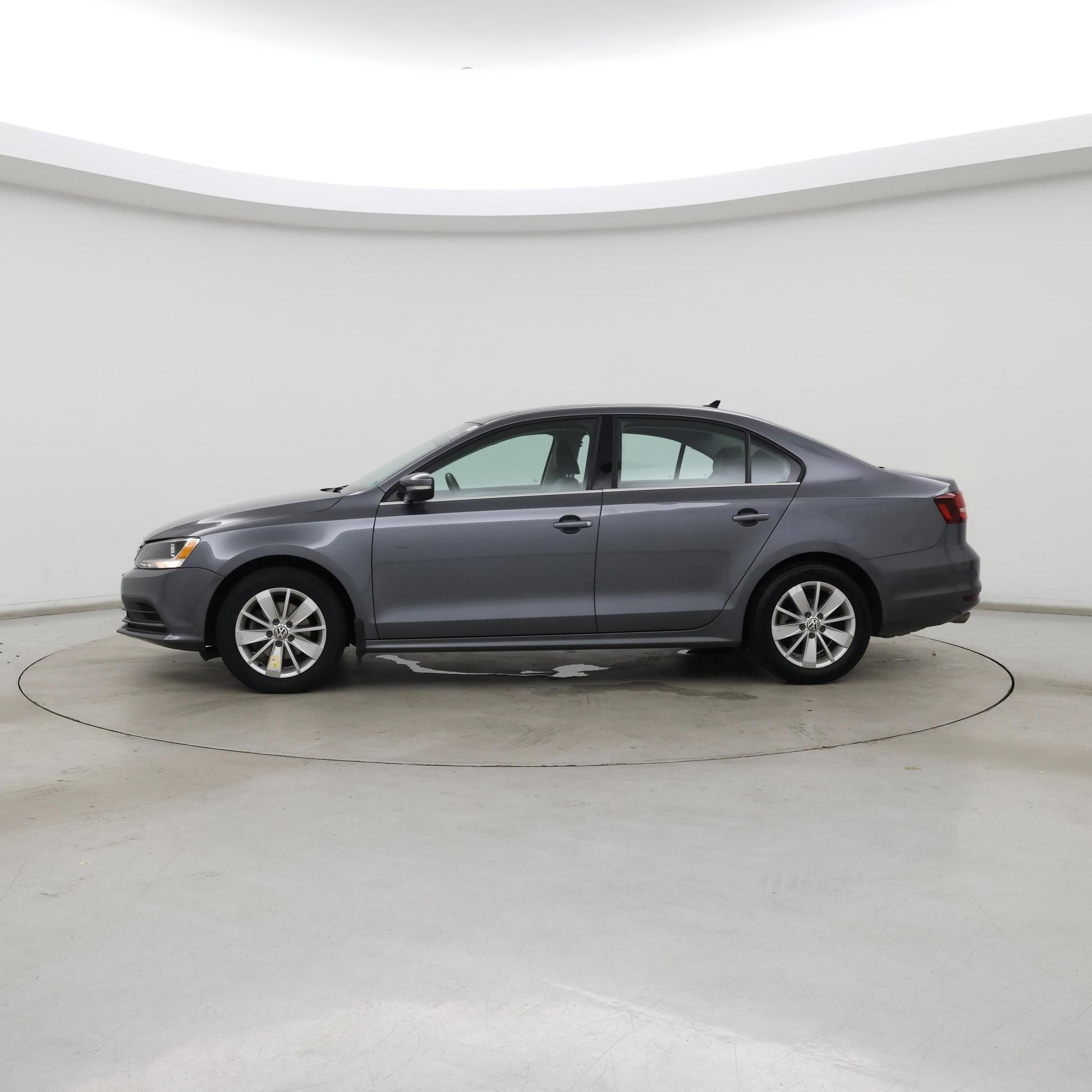 Thumbnail: 2016 Volkswagen Jetta - 3